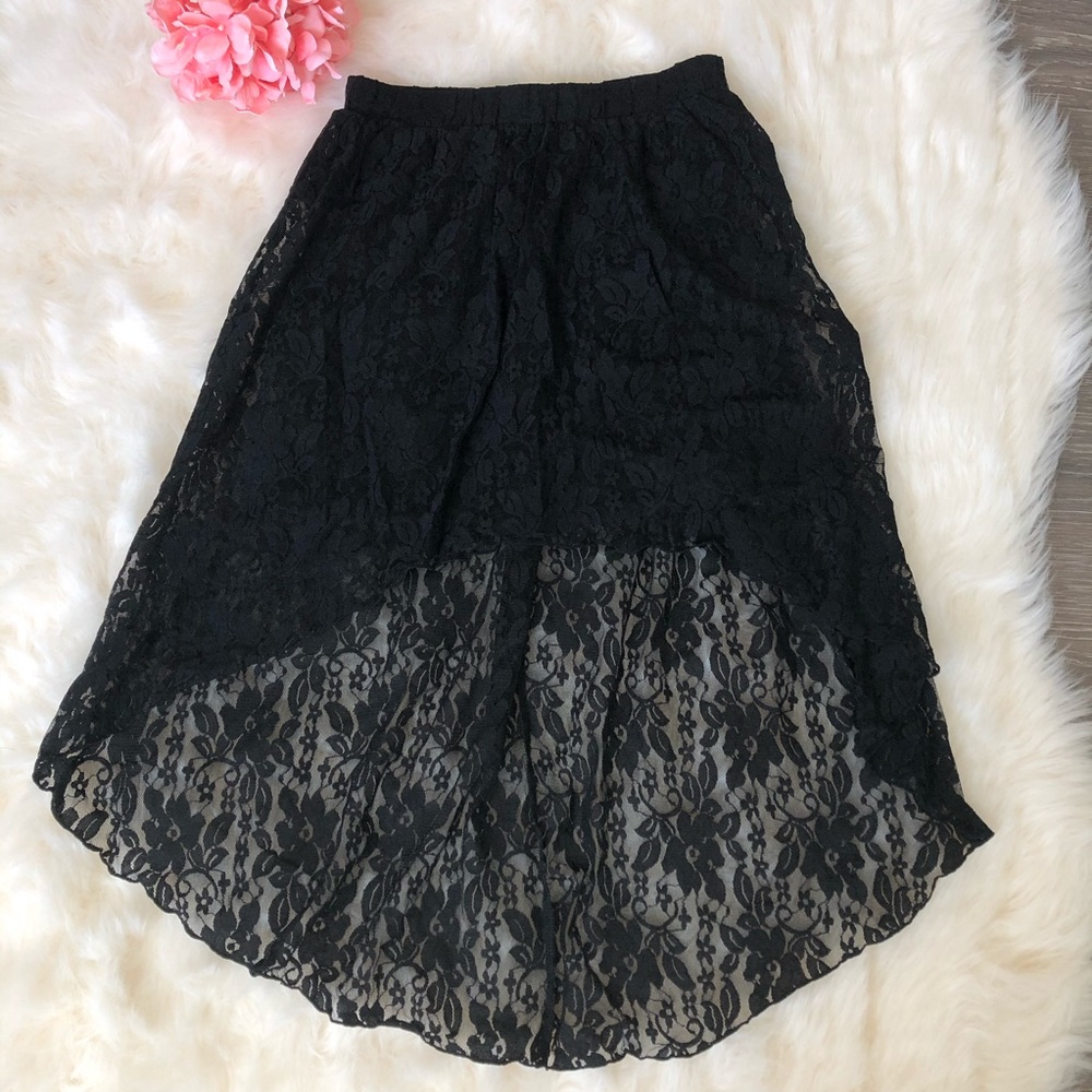 Forever 21 lace hi-low skirt
